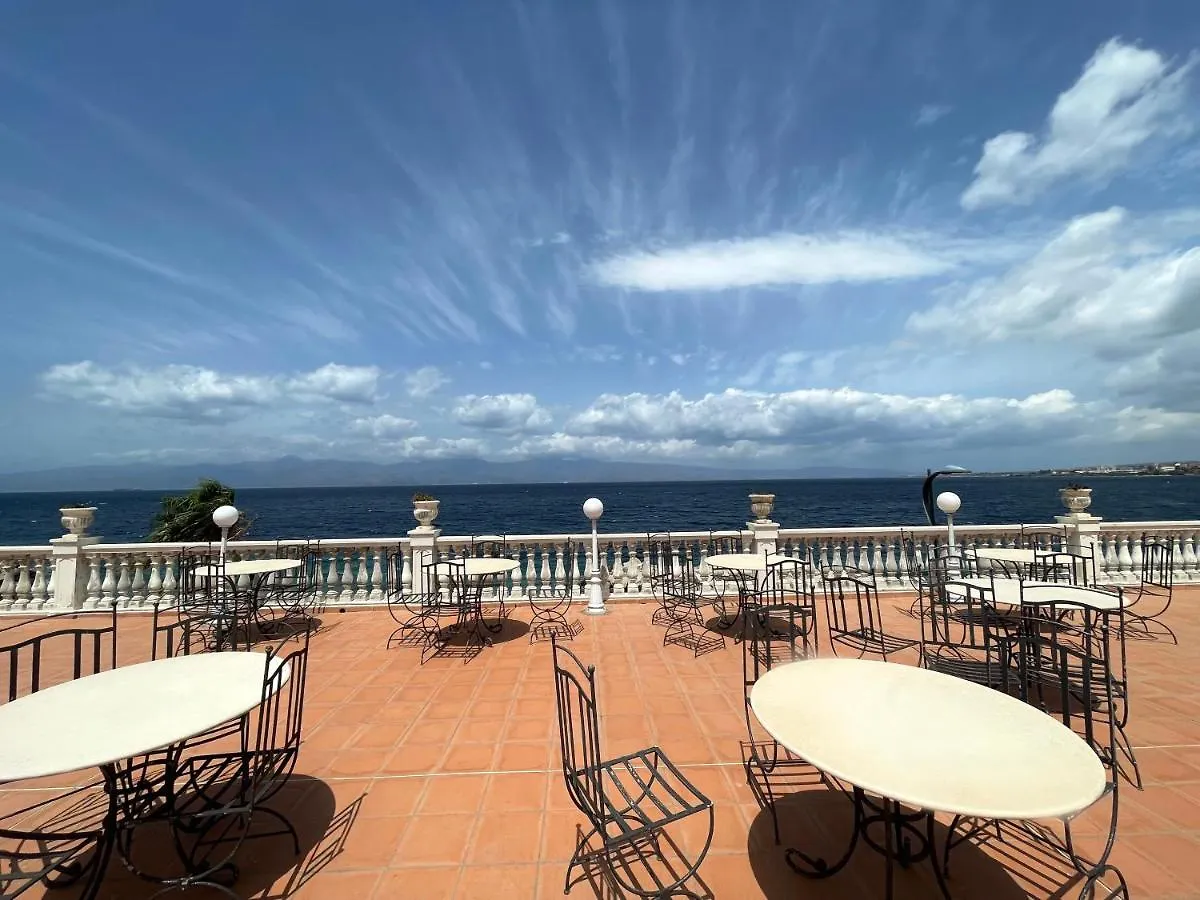 Hotel La Lampara Reggio Calabria Italy
